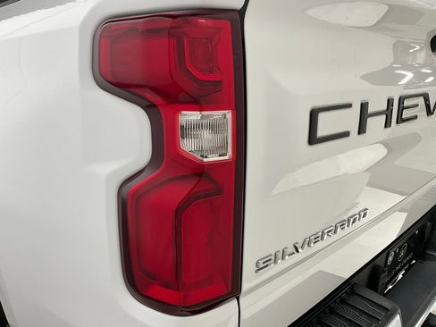 Used 2019 Chevrolet Silverado 1500 LTZ w/ LTZ Premium Package AWD/4WD image 27