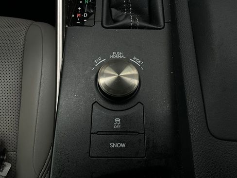 Used 2016 Lexus IS 200t RWD image 23