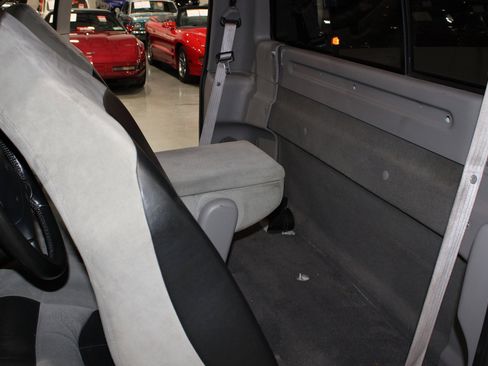 Used 2000 Ford F150 Lightning image 8