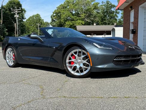 Used 2019 Chevrolet Corvette Stingray Convertible w/ 1LT RWD image 28