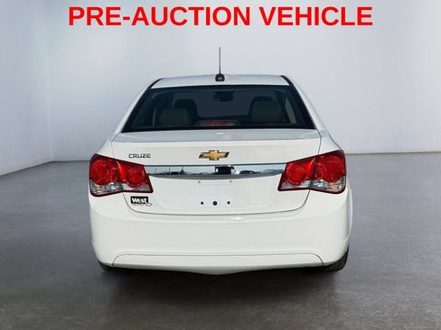 Used 2015 Chevrolet Cruze LS FWD image 4