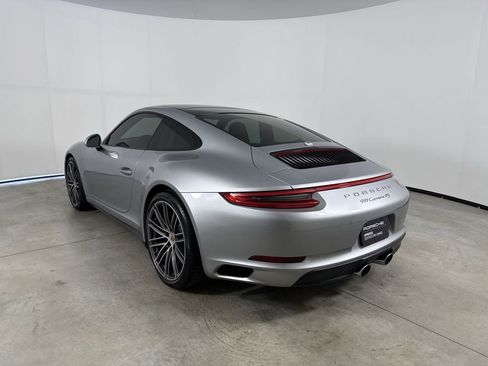 Certified 2017 Porsche 911 Carrera 4S image 3