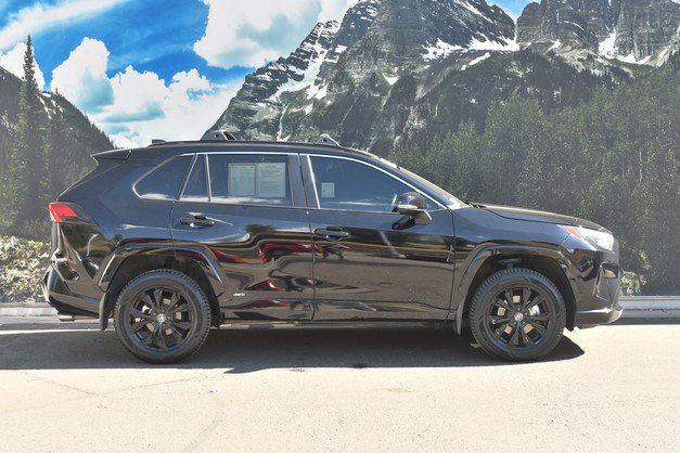 Certified 2024 Toyota RAV4 SE AWD/4WD image 2