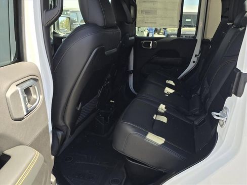 New 2026 Jeep Gladiator Sport image 6