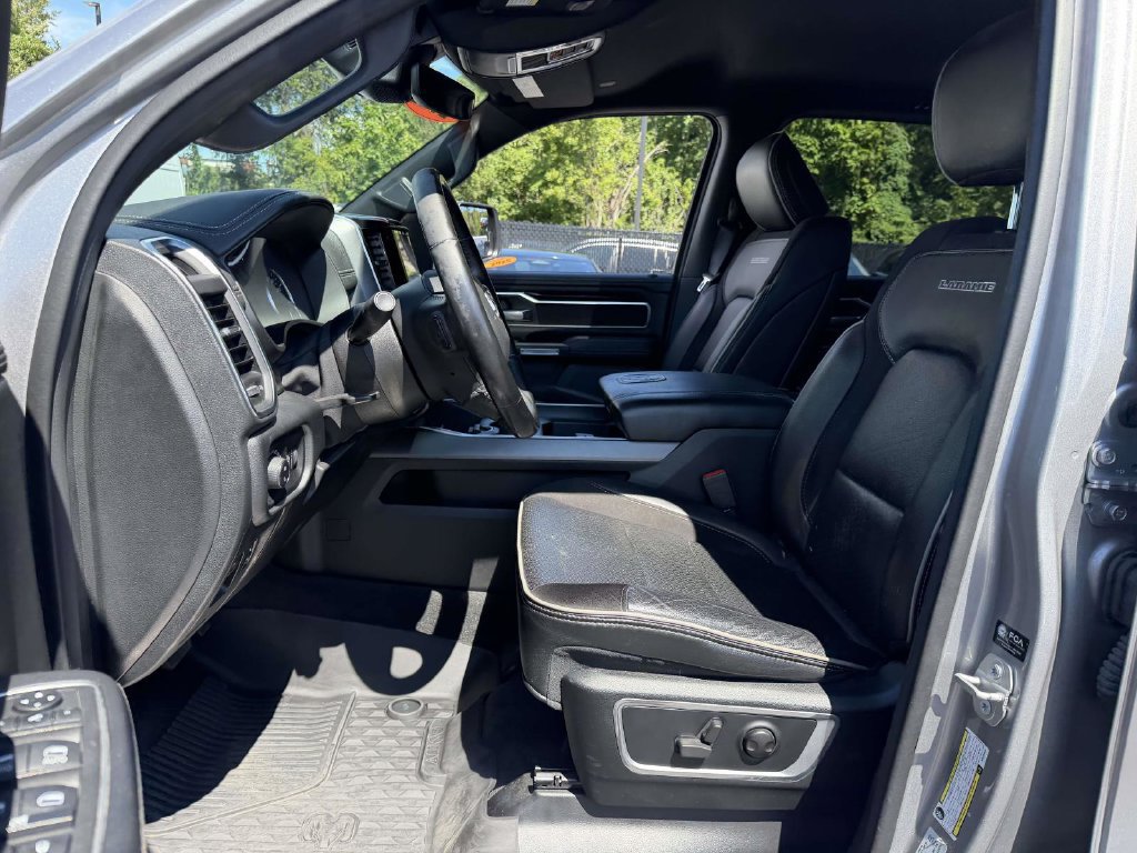 Used 2022 RAM 1500 Laramie w/ Sport Appearance Package AWD/4WD image 17
