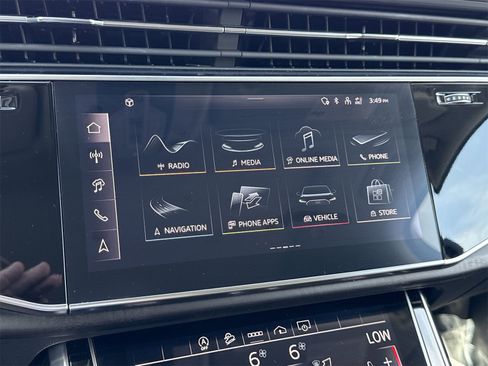 Used 2025 Audi Q7 3.0T Premium Plus image 25