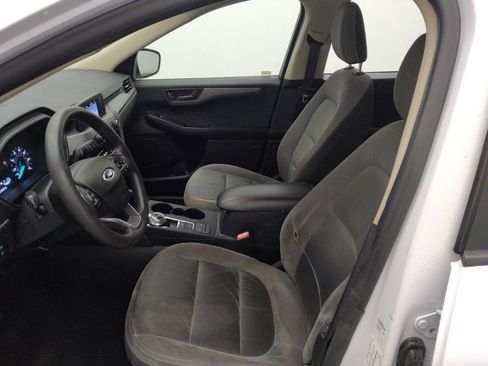 Used 2020 Ford Escape S image 17