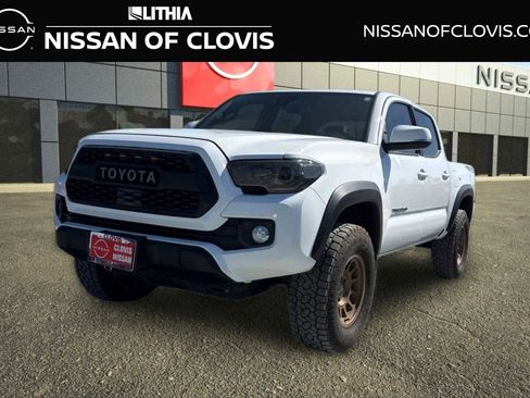Used 2021 Toyota Tacoma TRD Off-Road w/ Technology Package image 1