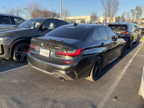 Certified 2022 BMW 330i xDrive Sedan w/ M Sport Package image 23