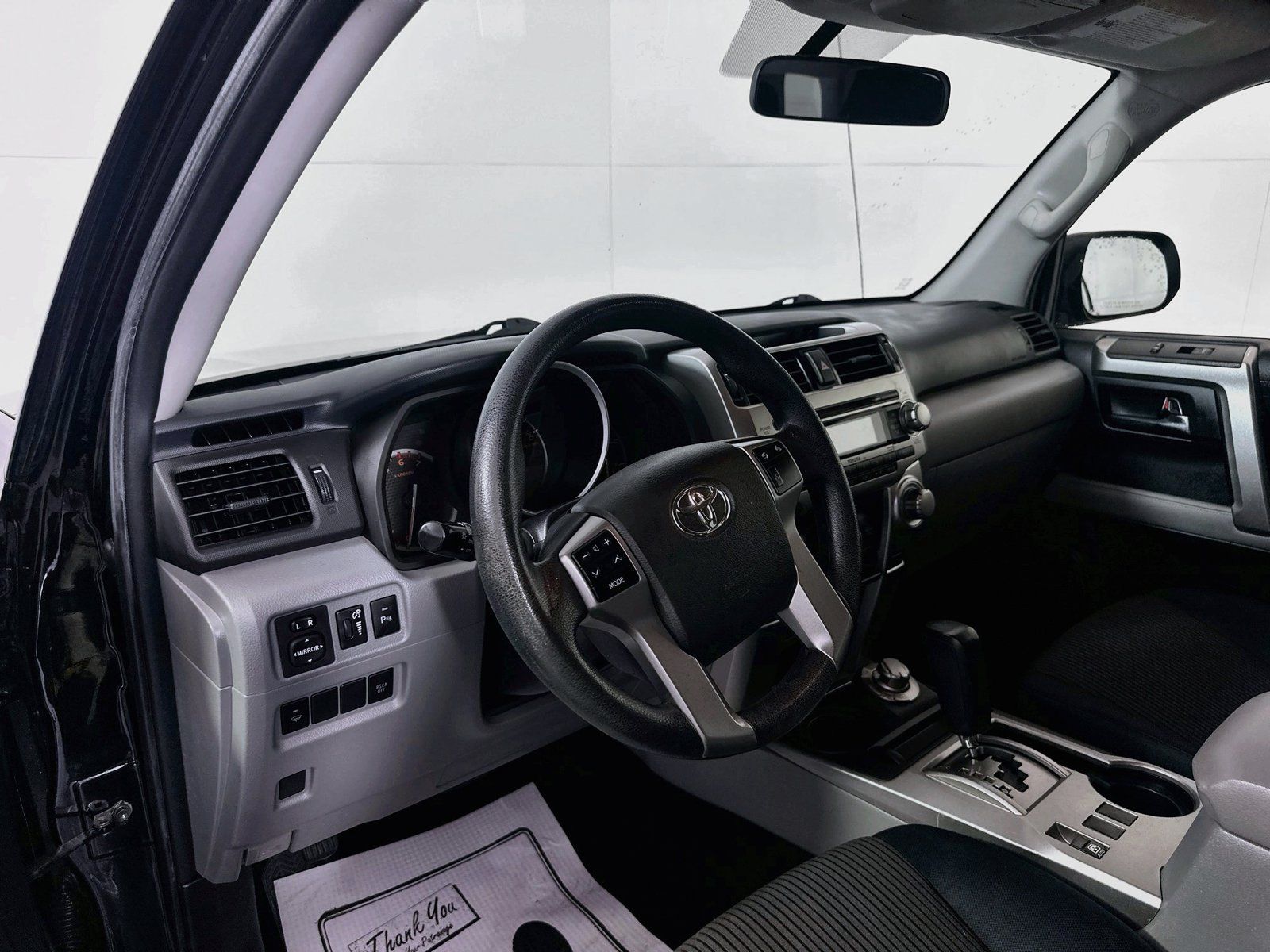 Used 2013 Toyota 4Runner SR5 AWD/4WD image 9
