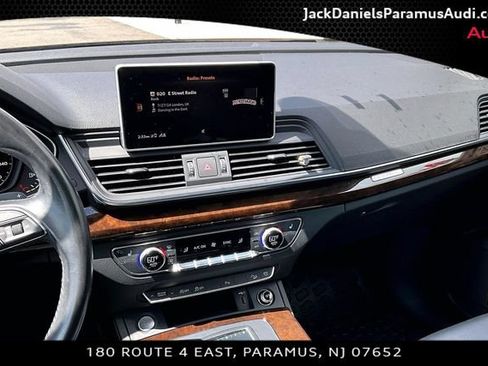 Used 2018 Audi Q5 2.0T w/ Premium Plus Package AWD/4WD image 6
