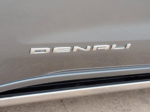 New 2026 GMC Sierra 1500 Denali w/ Denali Reserve Package image 11