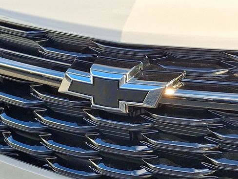 New 2026 Chevrolet Trax RS w/ Driver Confidence Package image 5