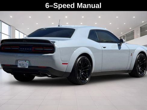Used 2021 Dodge Challenger R/T Scat Pack RWD image 4