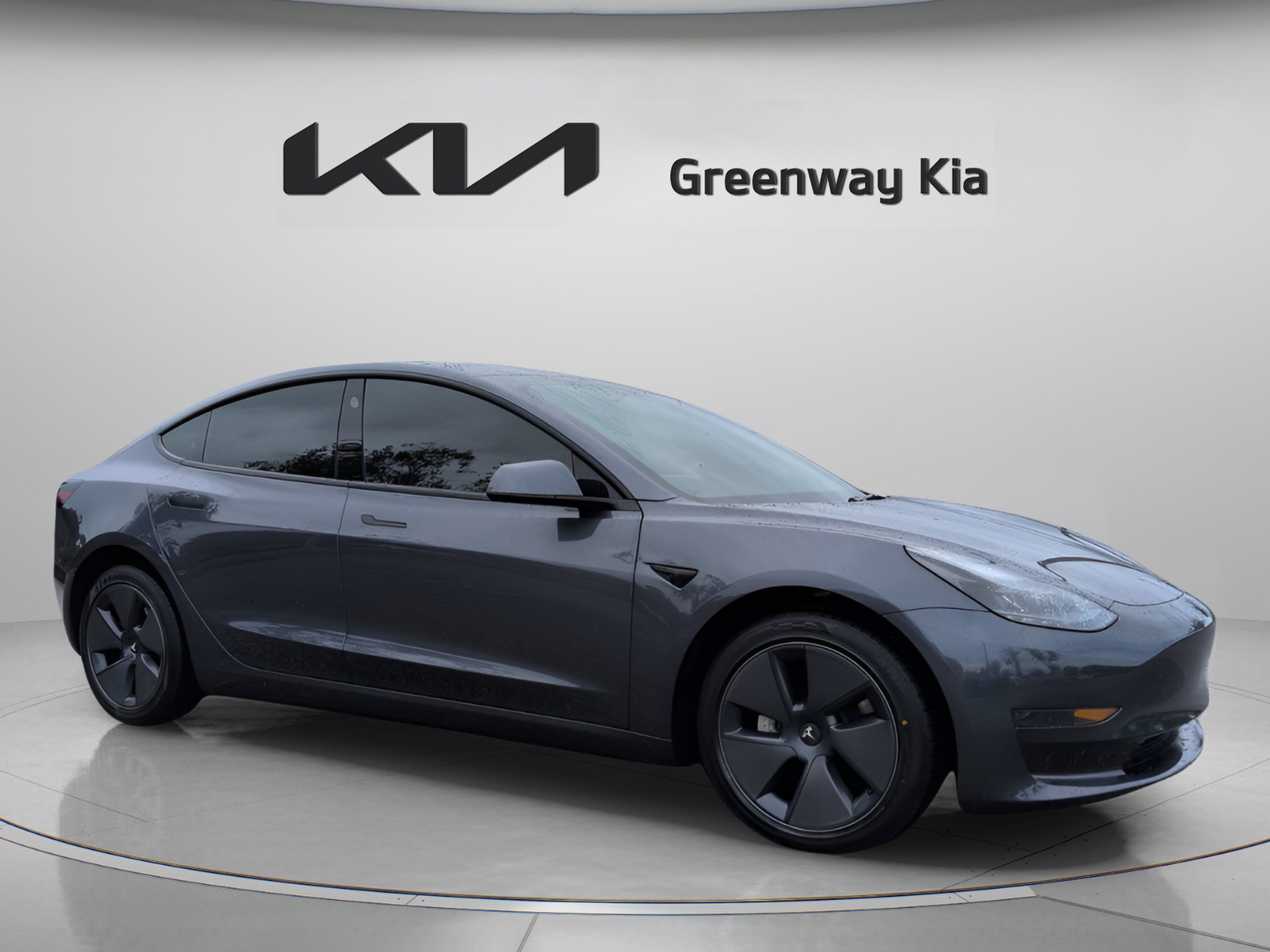 Used 2023 Tesla Model 3 Standard Range RWD image 3