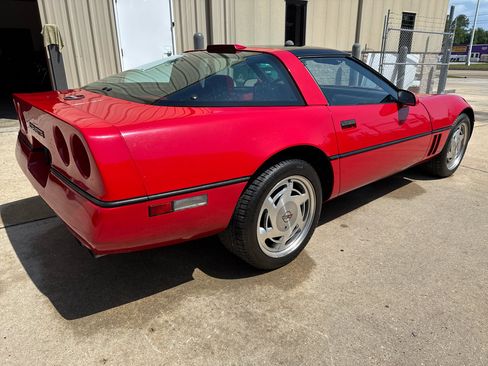 Used 1989 Chevrolet Corvette Coupe image 8