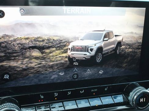 New 2026 GMC Canyon Elevation w/ Convenience Package image 42