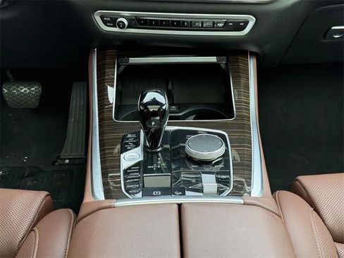 Used 2023 BMW X5 xDrive45e image 13