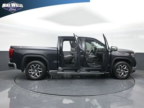 Used 2023 GMC Sierra 1500 SLT w/ SLT Premium Package image 27
