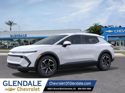 New 2026 Chevrolet Equinox EV LT FWD image 2