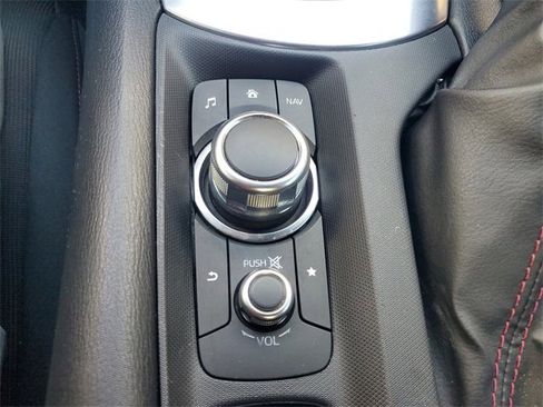 Used 2016 MAZDA MX-5 Miata Club image 22