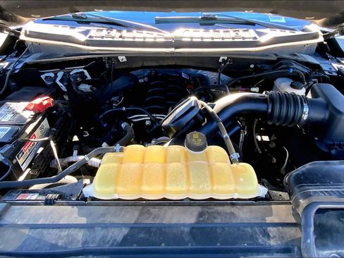 Used 2020 Ford F150 Lariat w/ FX4 Off-Road Package image 31