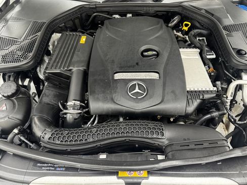 Used 2018 Mercedes-Benz C 300 4MATIC Sedan image 34