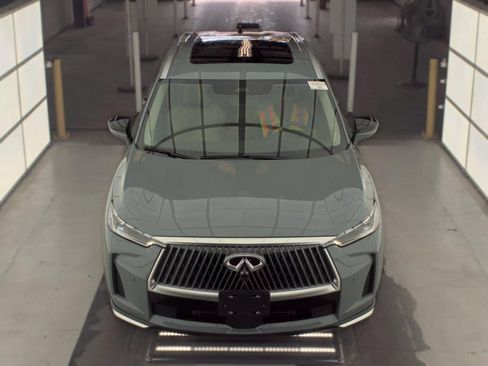 Certified 2026 INFINITI QX60 Luxe w/ Cargo Package AWD/4WD image 17
