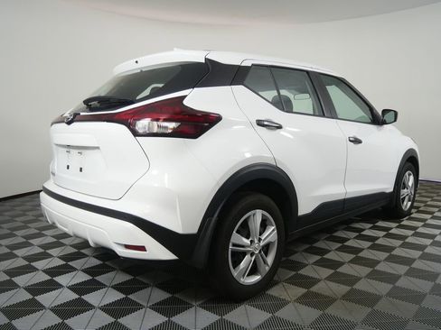 Used 2024 Nissan Kicks S FWD image 3