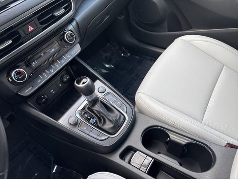 Used 2023 Hyundai Kona Limited image 18