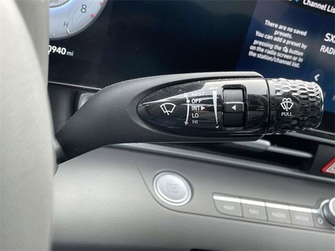 Certified 2023 Hyundai Elantra SEL w/ Convenience Package image 18