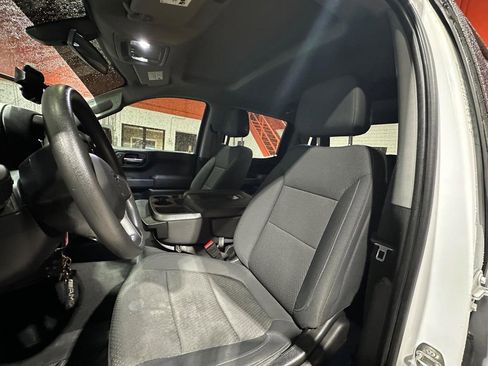 Used 2020 Chevrolet Silverado 1500 Custom Trail Boss w/ Custom Convenience Package image 11