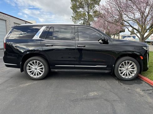 Used 2021 Cadillac Escalade Premium Luxury w/ LPO, Illumination Package AWD/4WD image 14