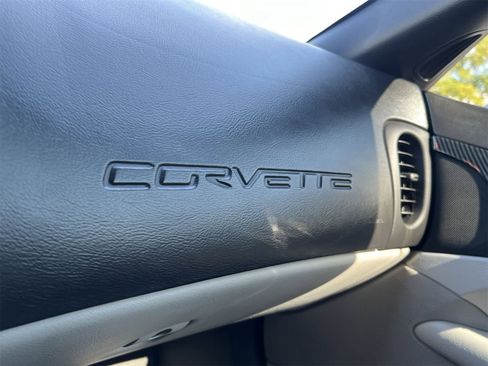 Used 2010 Chevrolet Corvette Convertible w/ Preferred Equipment Group image 21