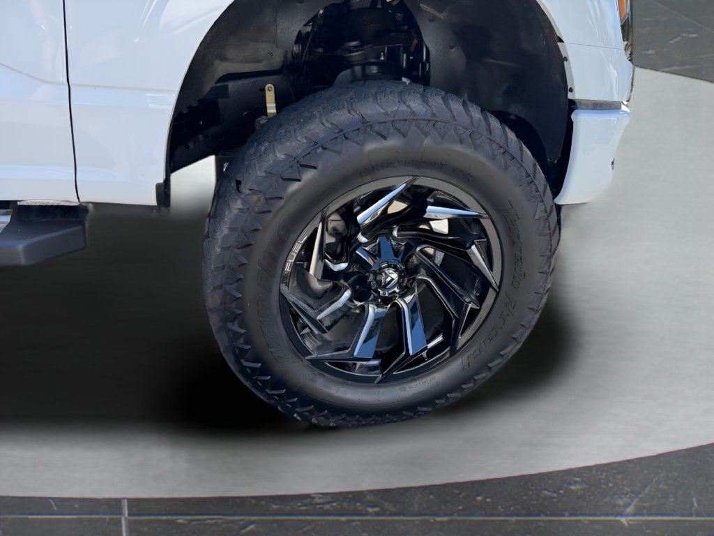Used 2025 Ford F150 XLT w/ Equipment Group 301A Standard AWD/4WD image 14