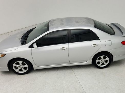 Used 2013 Toyota Corolla S image 35