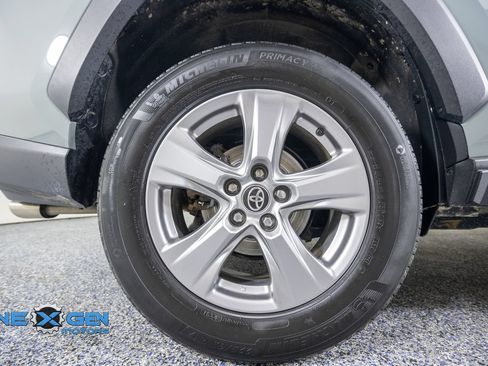 Used 2022 Toyota RAV4 XLE w/ Convenience Package AWD/4WD image 44