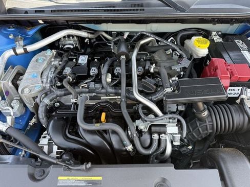 Used 2023 Nissan Sentra SR w/ Electronics Package FWD image 32