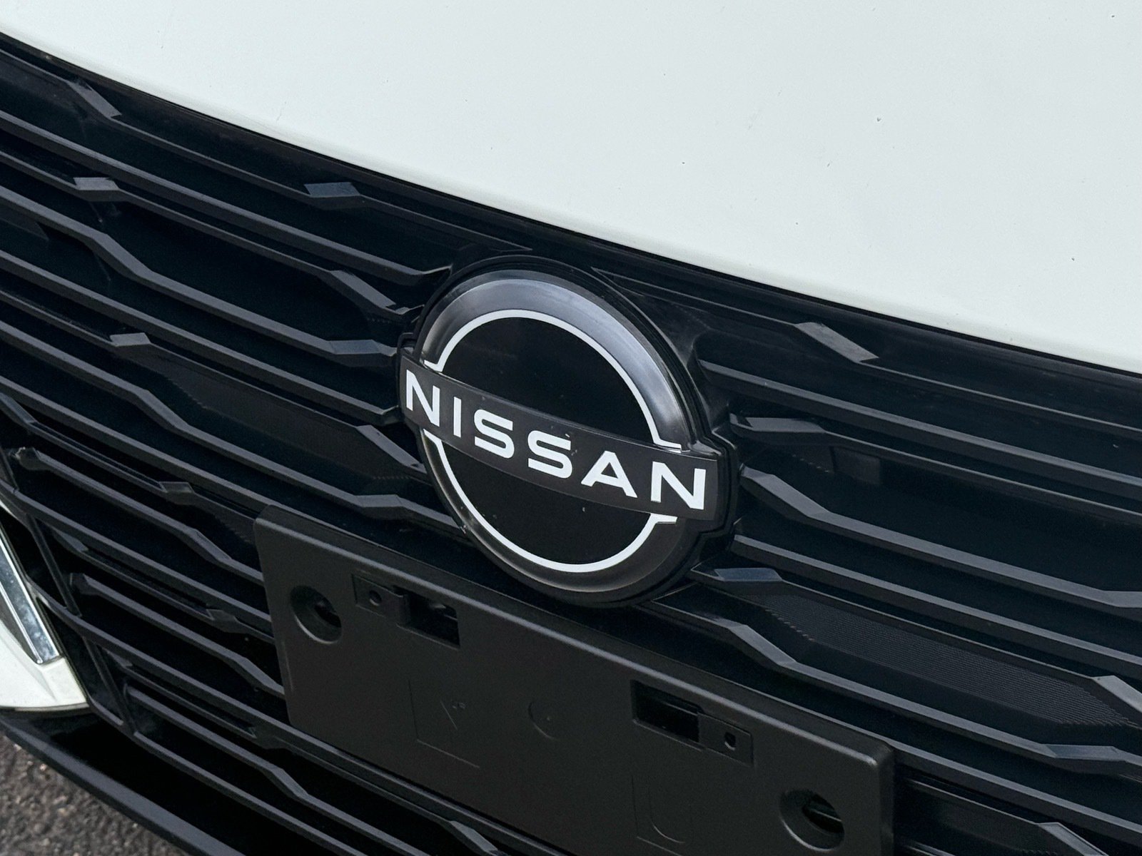Used 2025 Nissan Altima 2.5 SV FWD image 33