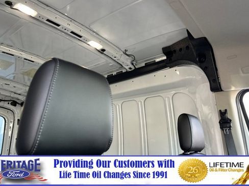 New 2025 Ford Transit 250 148 Medium Roof image 17