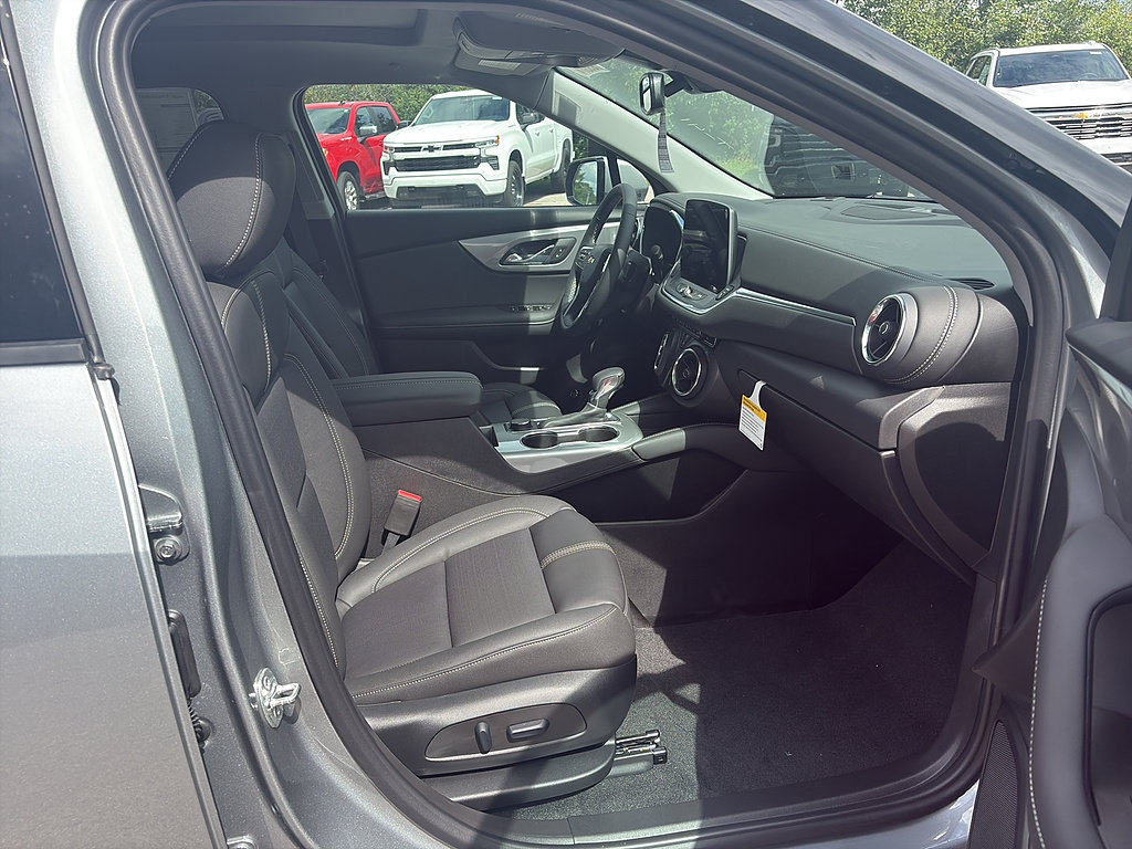 New 2026 Chevrolet Blazer LT AWD/4WD image 15