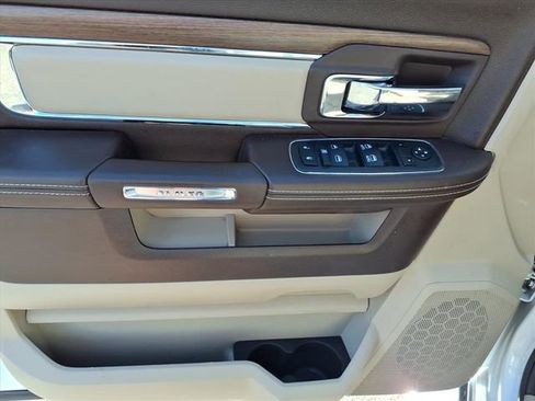 Used 2014 RAM 1500 Laramie w/ Convenience Group image 14