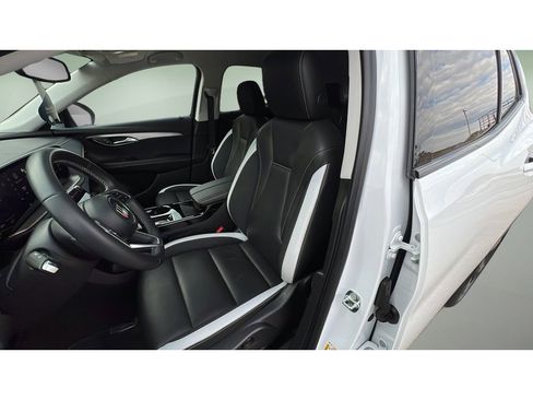 Certified 2025 Buick Envision Sport Touring image 24