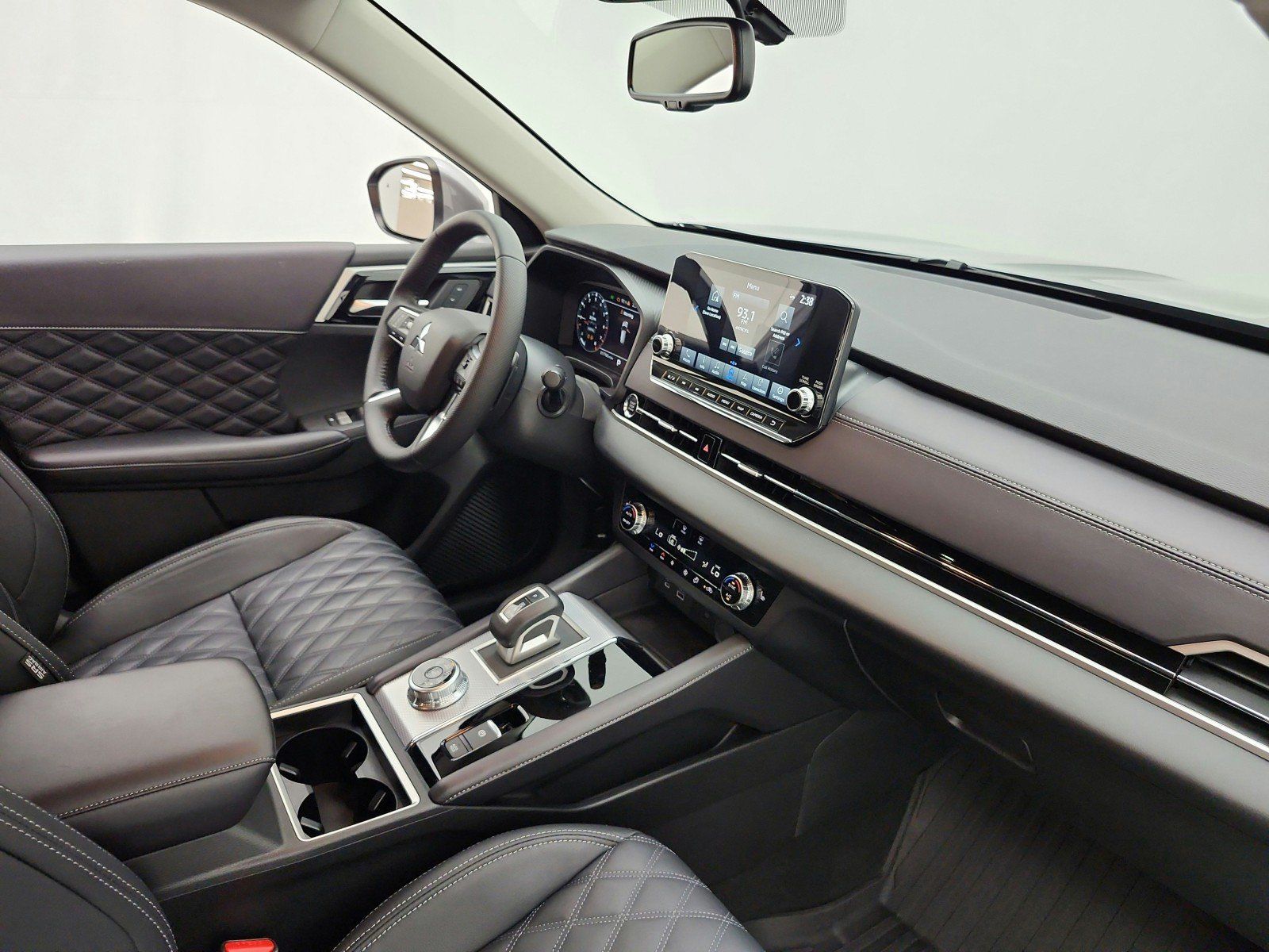 Used 2024 Mitsubishi Outlander SEL FWD image 21