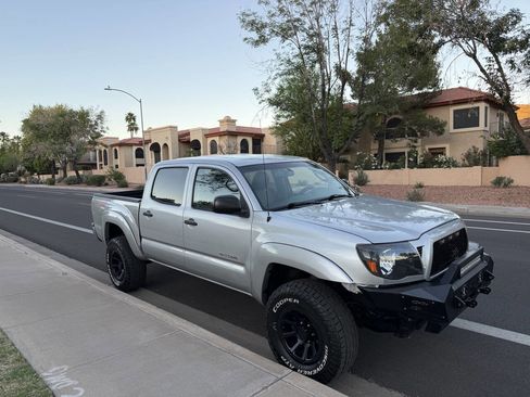 Used 2010 Toyota Tacoma V6 4x4 4dr Double Cab 5.0 ft S image 20