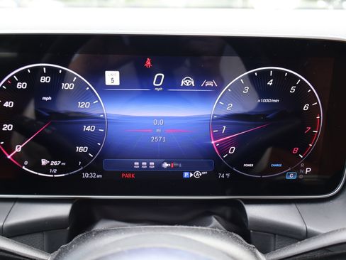 Used 2026 Mercedes-Benz GLC 300 4MATIC image 32