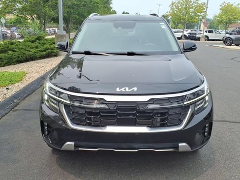 Used 2024 Kia Seltos SX w/ SX Sunroof Package AWD/4WD image 2