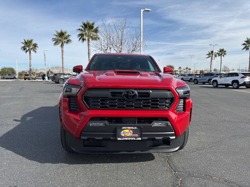 Used 2026 Toyota Tacoma TRD Sport image 3