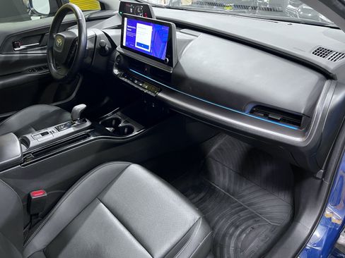Used 2024 Toyota Prius XLE FWD image 16