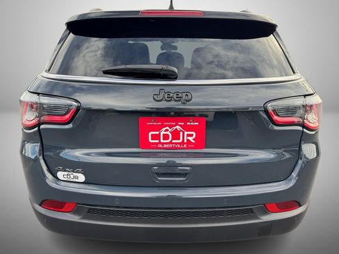 Used 2018 Jeep Compass Limited w/ Navigation Group image 7